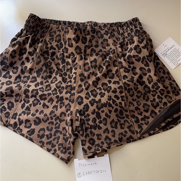 Lululemon True Leopard Print Hotty Hot Shorts 4" - Picture 4 of 6